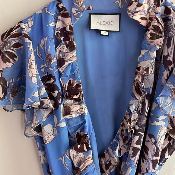 Alexis Melyssa Wrap Dress in Blue Floral - Picture 6 of 15